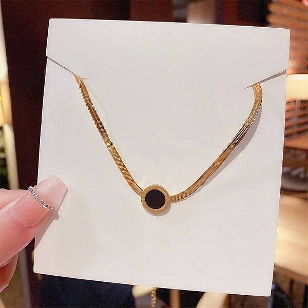Flat Round Pendant Necklaces