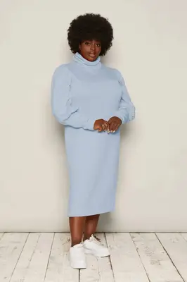 Brynja Dress (Pale Blue) | size: 4XL