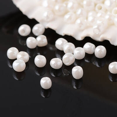 12/0 Grade A Round Glass Seed Beads