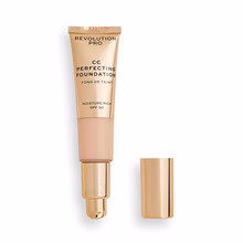 Makeup Revolution Pro CC Perfecting foundation SPF 30 - Multifunctional make -up for dry and mixed skin 26 ml F0.1