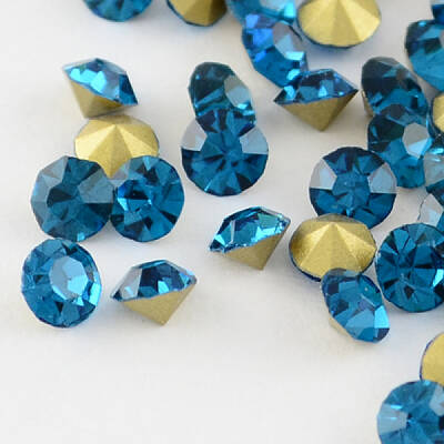 Glass Pointed Back Rhinestone