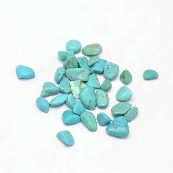 Dyed & Heated Natural Howlite Chip Beads