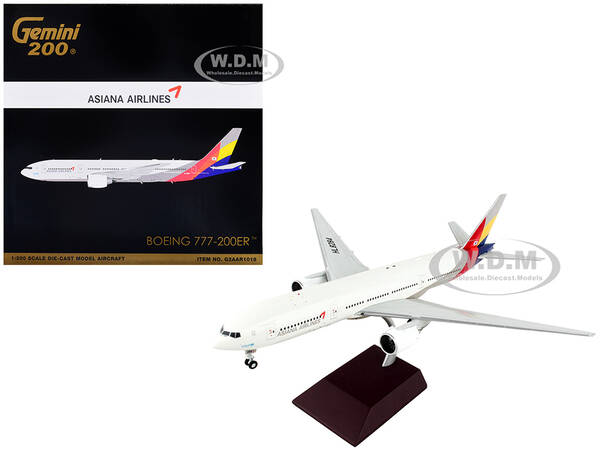 Boeing 777-200ER Commercial Aircraft \