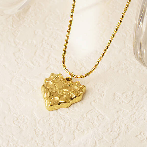 Stylish Stainless Steel Textured Heart Pendant Necklace for Women's Daily Wear