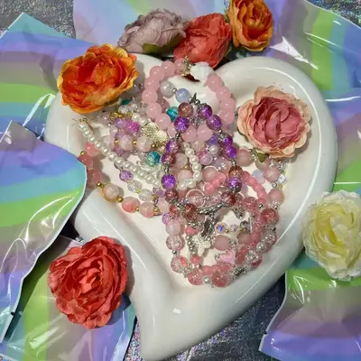 Beautiful  bracelets  ---Open in Live