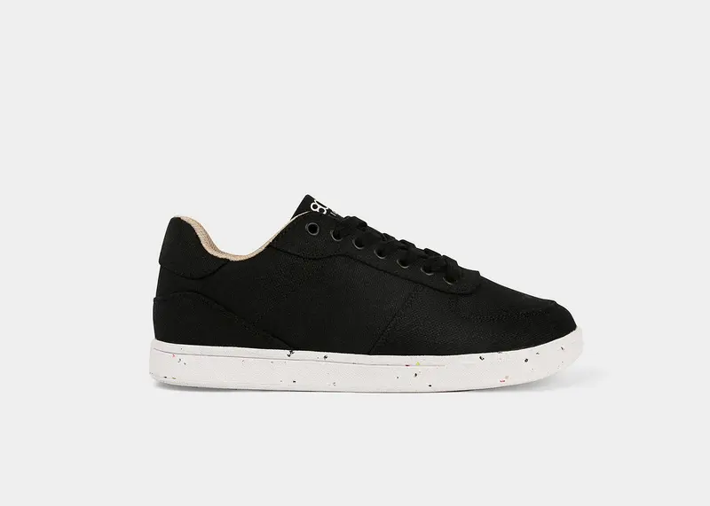 Seeker for Women Black and White | Size: US W 6 | EU 36