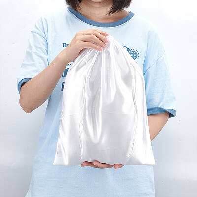 Rectangle Satin Dustproof Bags