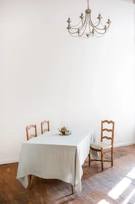 Linen tablecloth in Sage Green | Size: 92x110