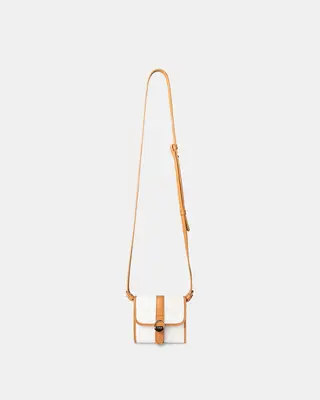 Mini Hay Square – CARAMEL | Color: Black