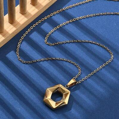 304 Stainless Steel Geometric Pendant Necklaces for Women