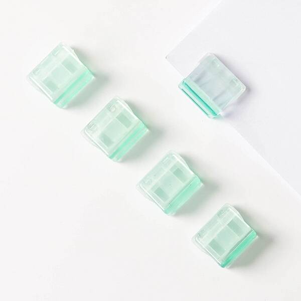Plastic Clips