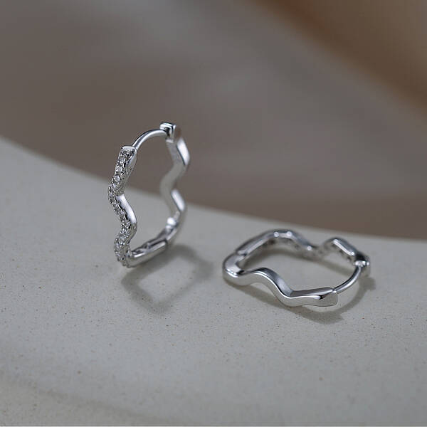 925 Sterling Silver Wavy Hoop Earrings