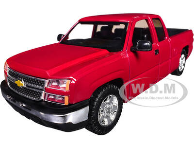 2006 Chevrolet Silverado 1500 Pickup Truck Red Metallic Die-Cast Collection Series 1/25 Diecast Model Car by Motormax