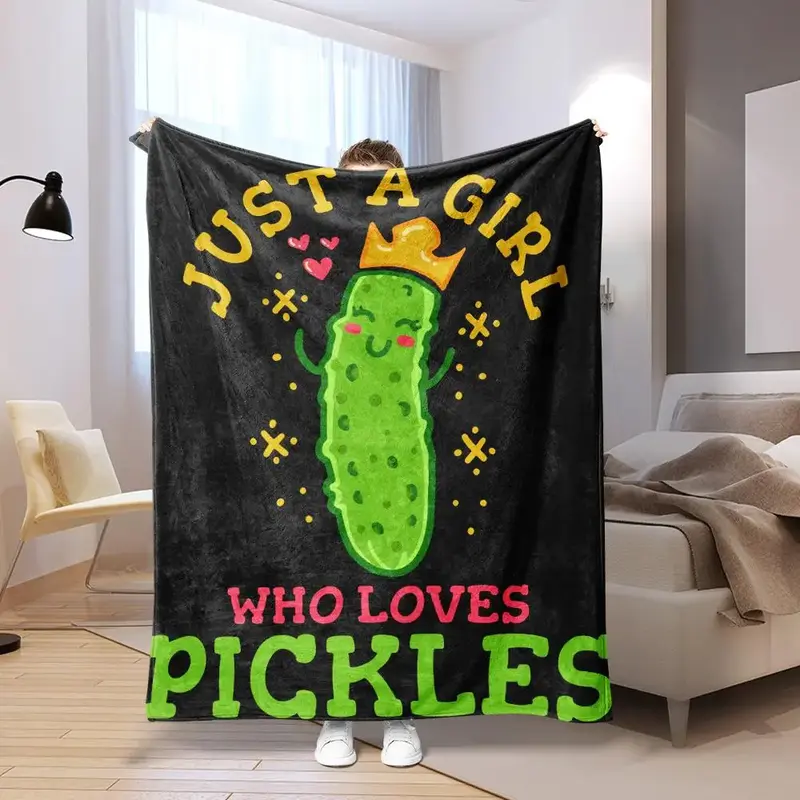 Room Decor Cartoon Cucumber & Letter Pattern Design Flannel Blanket, Soft Cozy Comfy Bedding Throw Blanket for All Seasons, W...