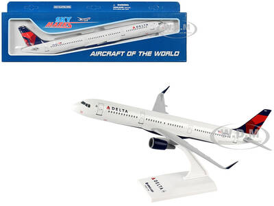 Airbus A321 Commercial Aircraft Delta Air Lines (N301DN) White with Red and Blue Tail (Snap-Fit) 1/150 Plastic Model by Sky...
