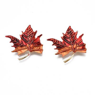 Maple Leaf Enamel Pin
