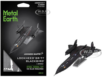 Model Kit Lockheed SR-71 Blackbird Aircraft \