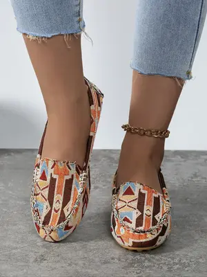 Women's Casual Ethnic Pattern Slip on Flats, 1 Pair Casual Boho Style Round Toe Flat Shoes for Daily Wear, Non-slip Comfortab...