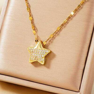 Luxury Brass Clear Cubic Zirconia Star Pendant Fashion Necklaces for Versatile and Stylish Look