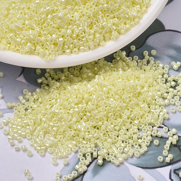 MIYUKI Delica Beads