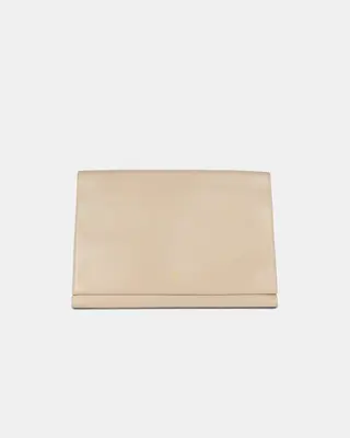BO Clutch | Color: Sand