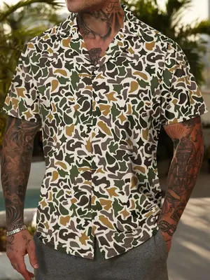 Men's Camo Print Cuba Collar Shirt, Regular Fit Short Sleeve Button Up Top for Summer, Fashion Men's Button Collared Top for ...