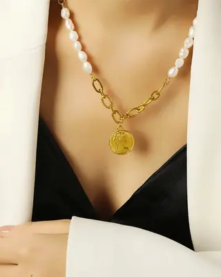 18K Gold Chunky Pearl Heart Pendant Necklace