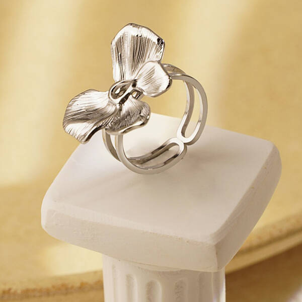Non-Tarnish Elegant Stainless Steel Bowknot Open Cuff Ring for Women's Daily Wear