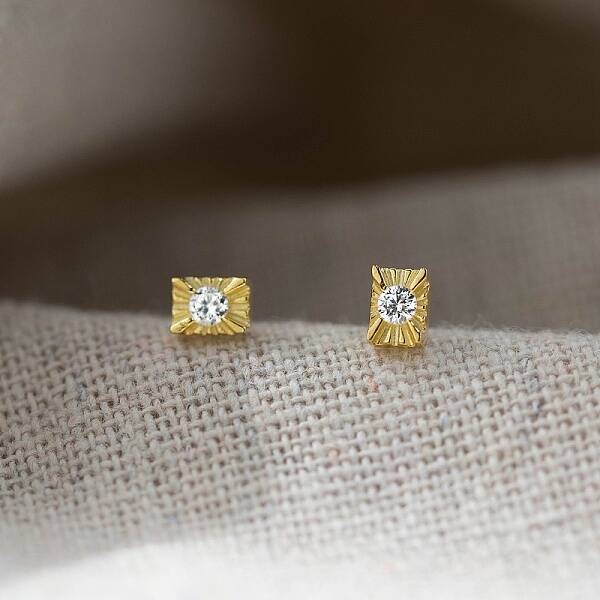925 Sterling Silver Clear Cubic Zirconia Stud Earrings