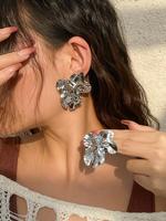 Fashionable Punk Style Irregular Stud Earrings, 1 Pair Texture Metal Design Stud Earrings for Women for Party, Daily Clothing...