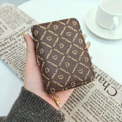 Fashionable heart-shaped pattern wallet，2025 New Style Casual Versatile Zipper Card Holder for Women, Fashionable Card Hold...