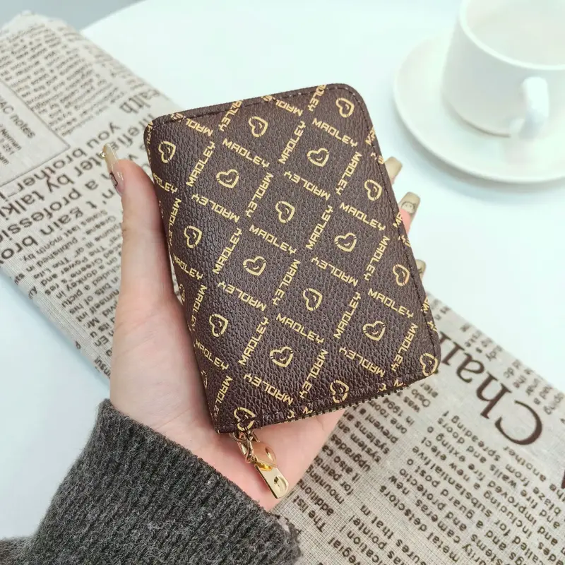 Fashionable heart-shaped pattern wallet，2025 New Style Casual Versatile Zipper Card Holder for Women, Fashionable Card Hold...