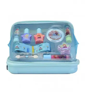 Markwins Trav To Go Makeup Case Beauty Houses