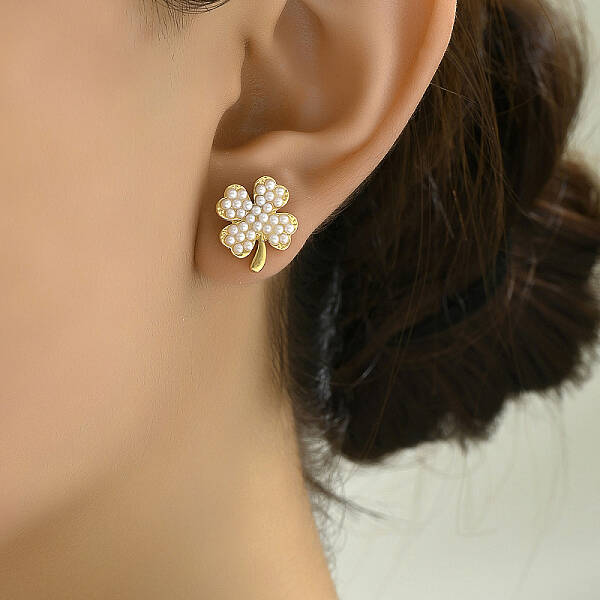 Elegant and Versatile Four-Leaf Clover Stud Earrings for Women