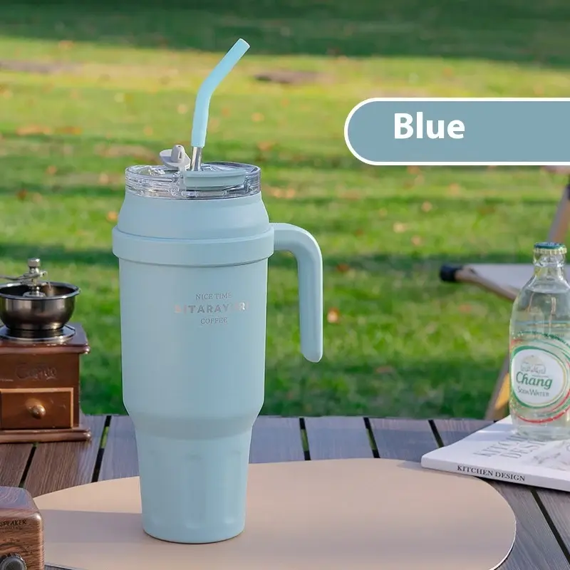 Stainless Steel Double-layer Vacuum Large Capacity Outdoor Portable Insulation Cup | Color: Blue | Capacity: 1400ml