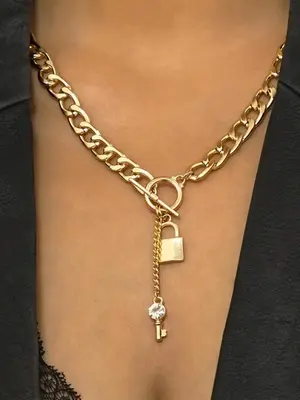 Rhinestone Key & Lock Design Chain Necklace for Women for Gift, Charms Necklace, Clavicle Chain Necklace, OT Buckle Chunky Ch...