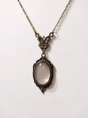 Vintage Style Victorian Era Oval Magnifier Design Pendant Necklace, Oval Magnifying Glass Metal Necklace, Fashion Jewelry Acc...