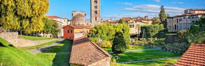 Lucca‘s Secrets: See the Walled City‘s Historic and Artistic Wonders