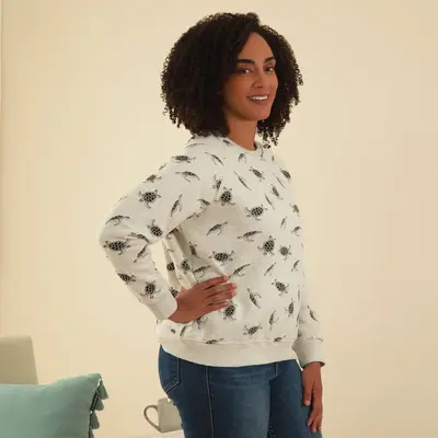 Turtle Fun Crew Neck Sweatshirt - M