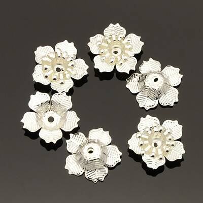 5-Petal Iron Flower Bead Caps