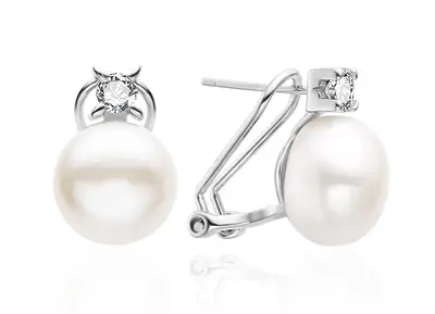 Agato Fascinating Silver Earrings with Freshwater Pearl AGT-E134KKW-P