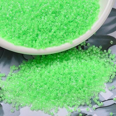 MIYUKI Delica Beads