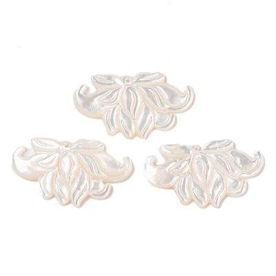 Natural White Shell Carved Pendants