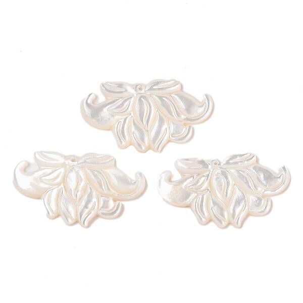 Natural White Shell Carved Pendants