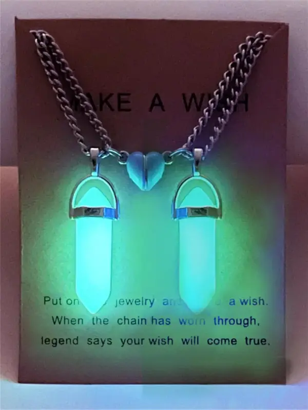 2024 New Trendy Glow in the Dark Heart Necklace As Gift for Couple, 2pcs/set Fashion Heart Shape Magnetic Stone Matching Neck...
