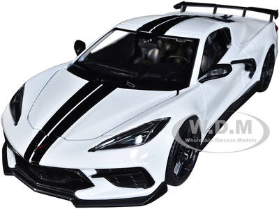 2020 Chevrolet Corvette Stingray Coupe White with Black Stripes \