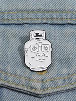 Cartoon Gas Canister Man Face Design Brooch, Fashion Alloy Badge for Daily Clothing Decor, Trendy All-match & Exquisite Brooc...