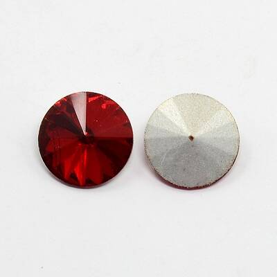 Glass Pointed Back Rhinestone