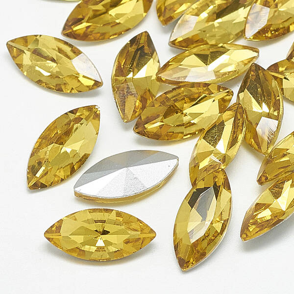 Pointed Back Glass Rhinestone Cabochons