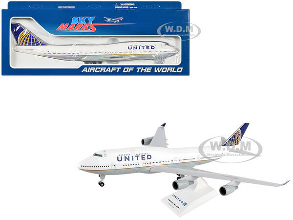 Boeing 747-400 Commercial Aircraft with Landing Gear United Airlines (N127UA) White with Blue Tail (Snap-Fit) 1/200 Plastic...